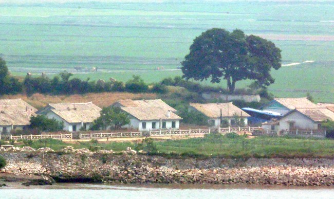 고요한 북한 개풍군 마을