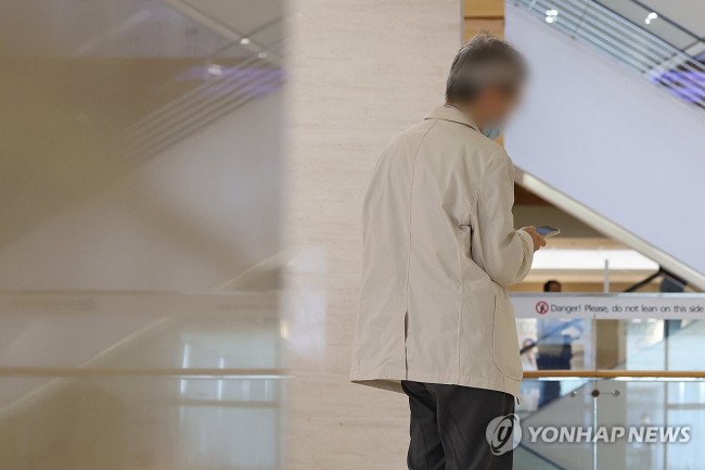 이어지는 의정갈등