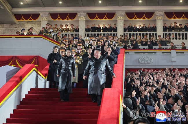 북한, 당 대회기념 열병식