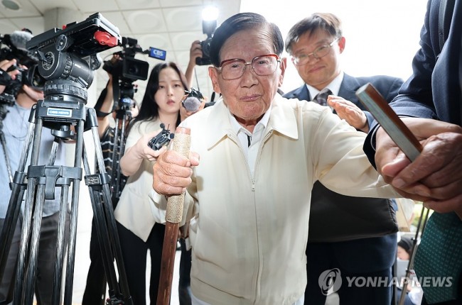 이만희 신천지 총회장 소환 조사